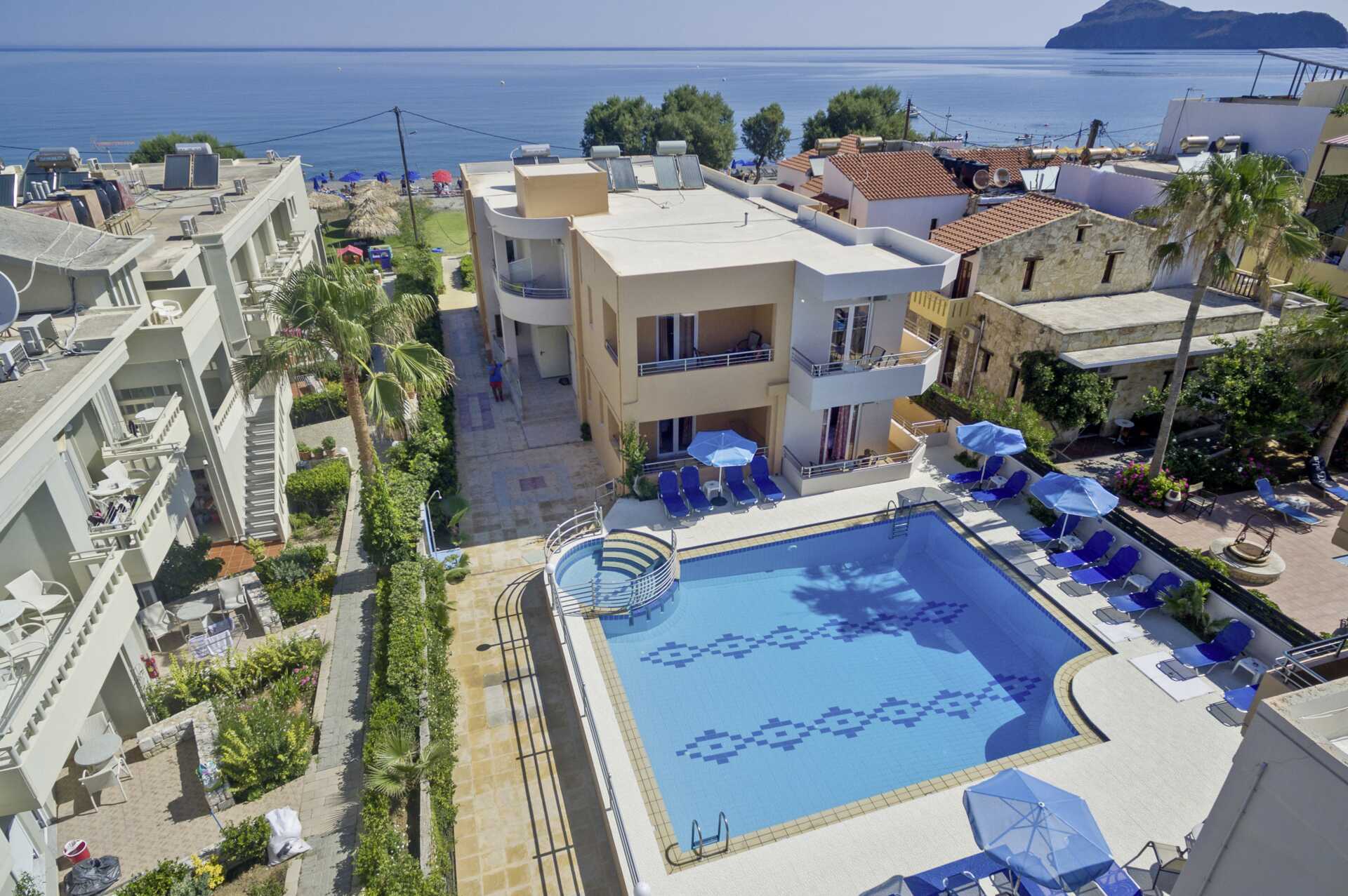 Allasalue. Hotelli Mary, Platanias, Kreeta, Kreikka.