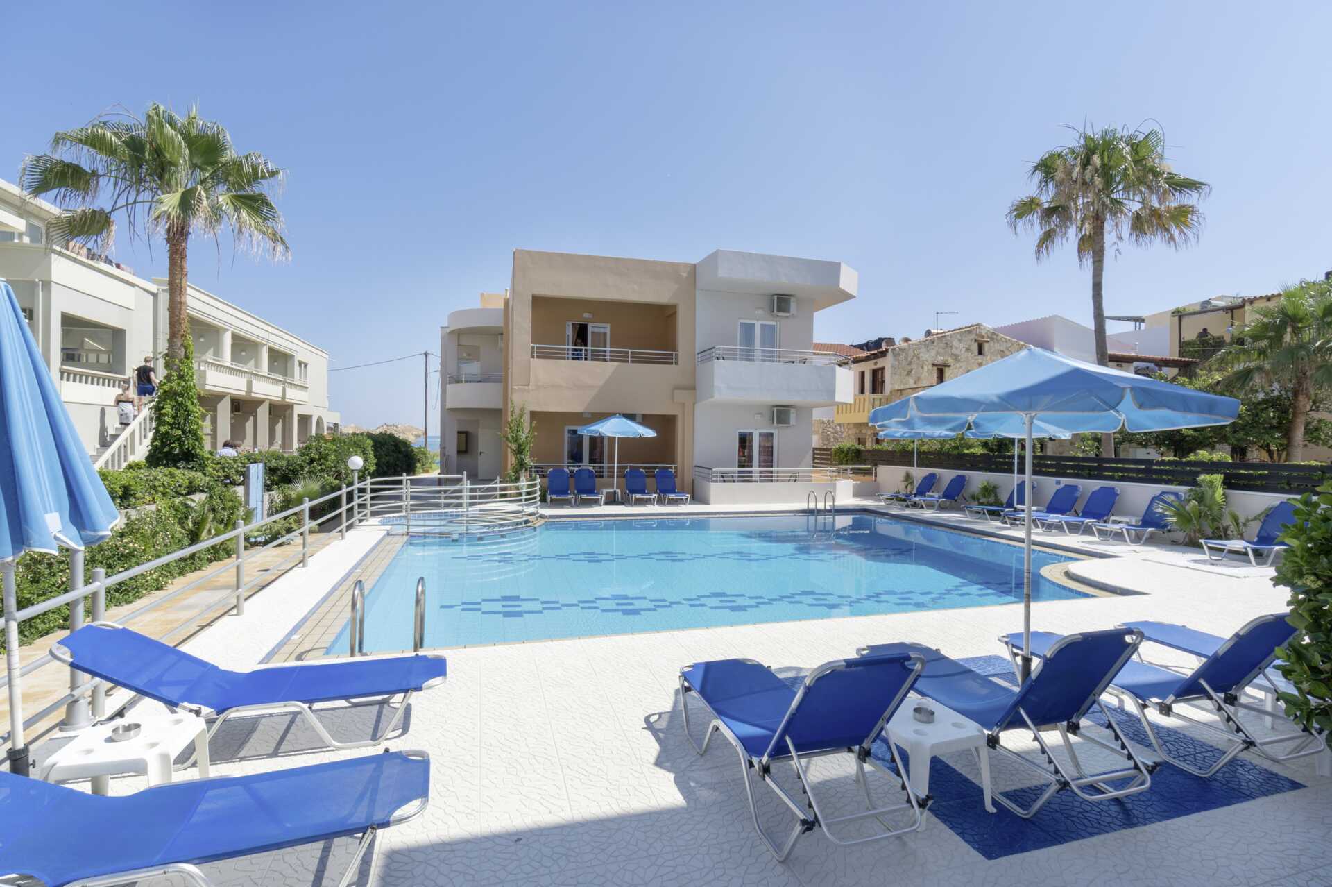 Allasalue. Hotelli Mary, Platanias, Kreeta, Kreikka.