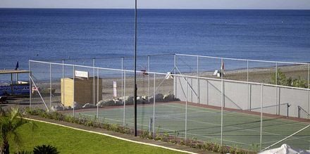 Tennis. Hotelli Mitsis Alila Resort & Spa, Rodos, Kreikka.