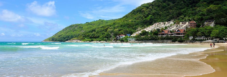 Nai Harn Beach on yksi Phuketin hienoimpia rantoja.