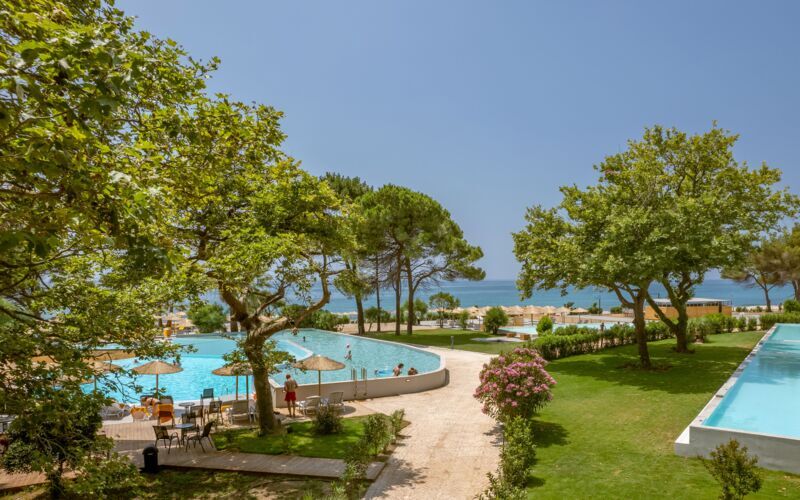 Hotellikuva Ninos Grand Beach Hotel & Resort - numero 1 / 26