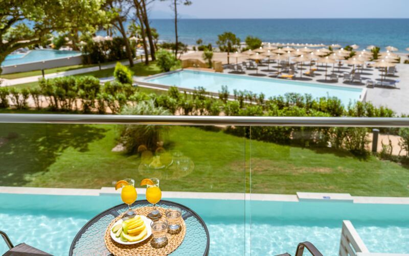 Hotellikuva Ninos Grand Beach Hotel & Resort - numero 1 / 22