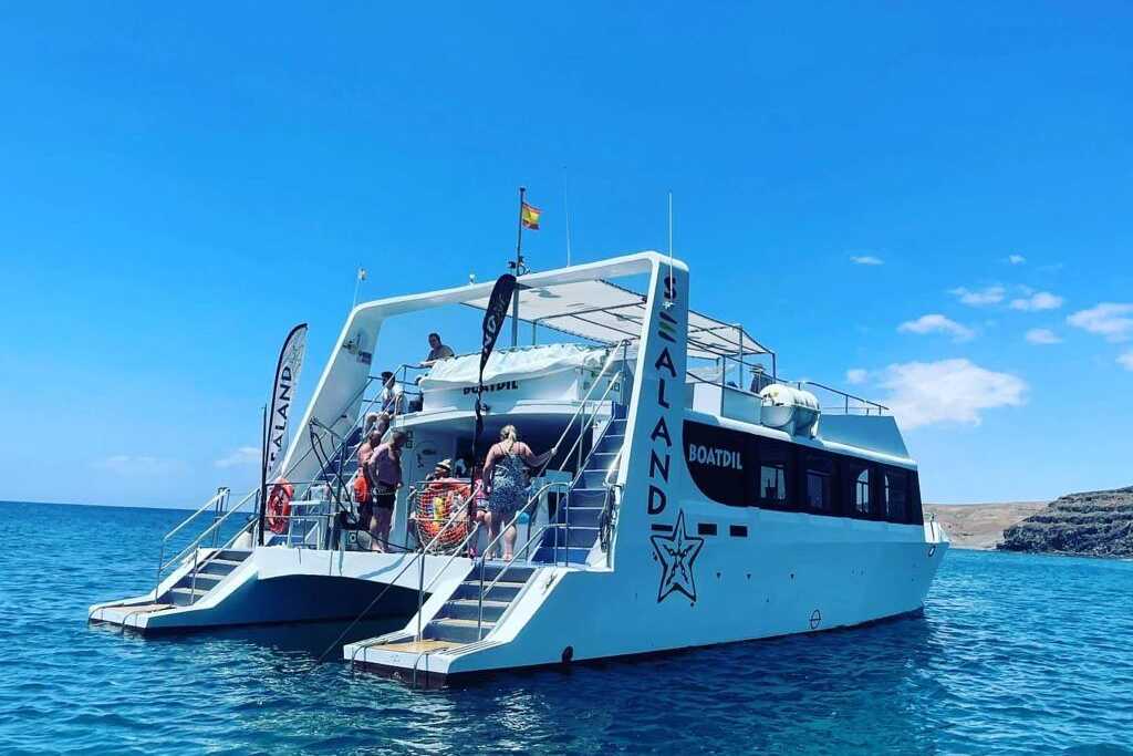 Päivä katamaraanilla Sealandin kanssa