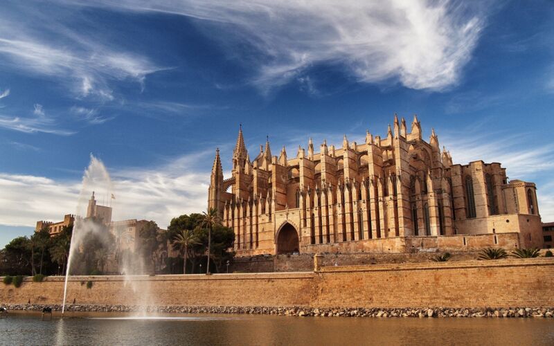 Palma City Xperience sis. opastettu kävely tai vierailu katedraaliin