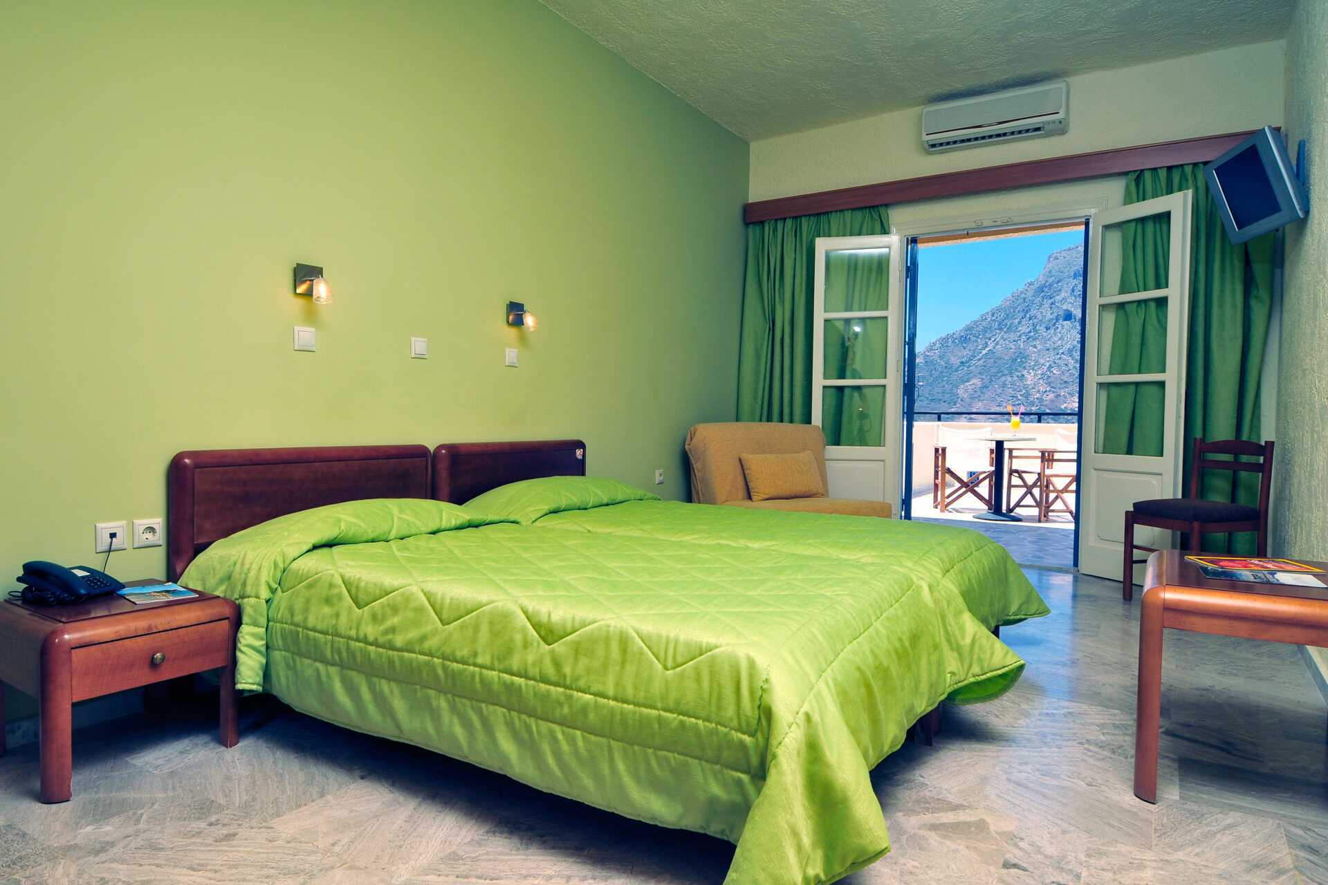 Kahden hengen huone, Hotelli Philoxenia, Massouri, Kalymnos, Kreikka.