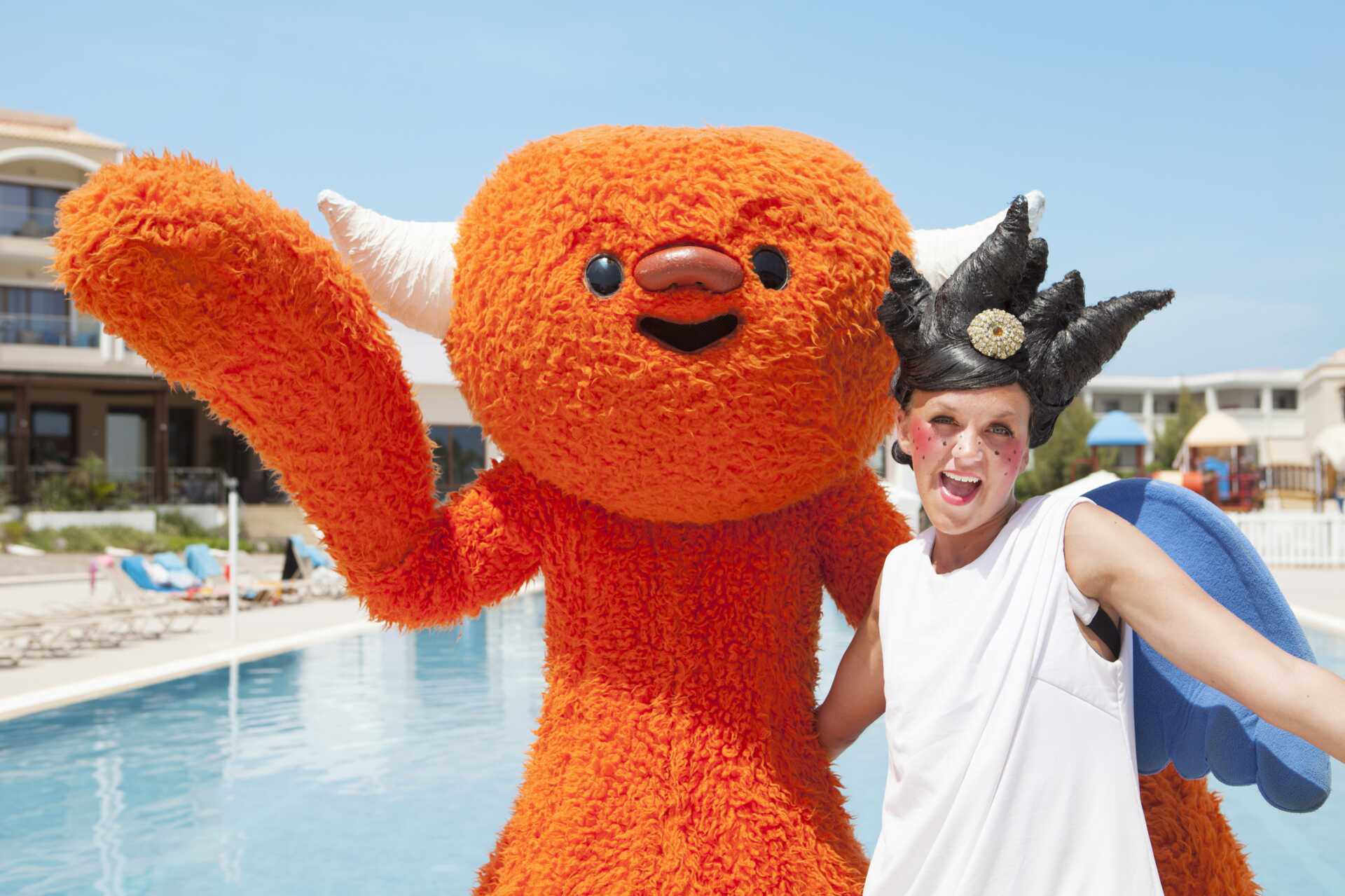 Tapaa Polly &amp; Mino Playitas Resortissa