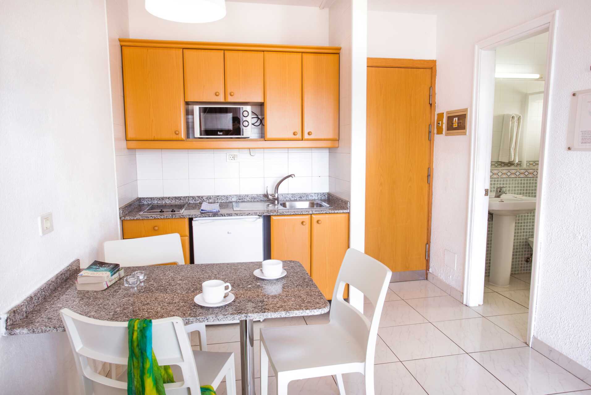 Plus kaksio Hotel Babalussa Puerto Ricossa, Gran Canarialla.