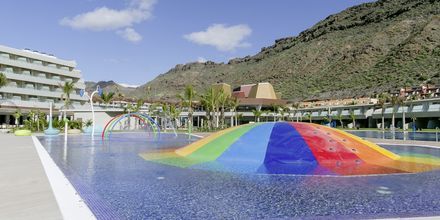 Lastenallas, Hotelli Radisson Blu Resort & Spa Puerto Mogan, Gran Canaria.