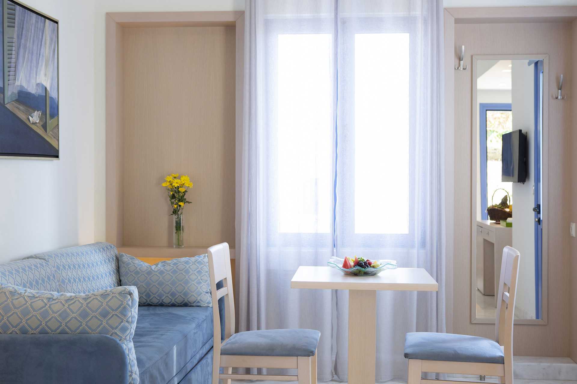 Remontoitu kahden hengen huone