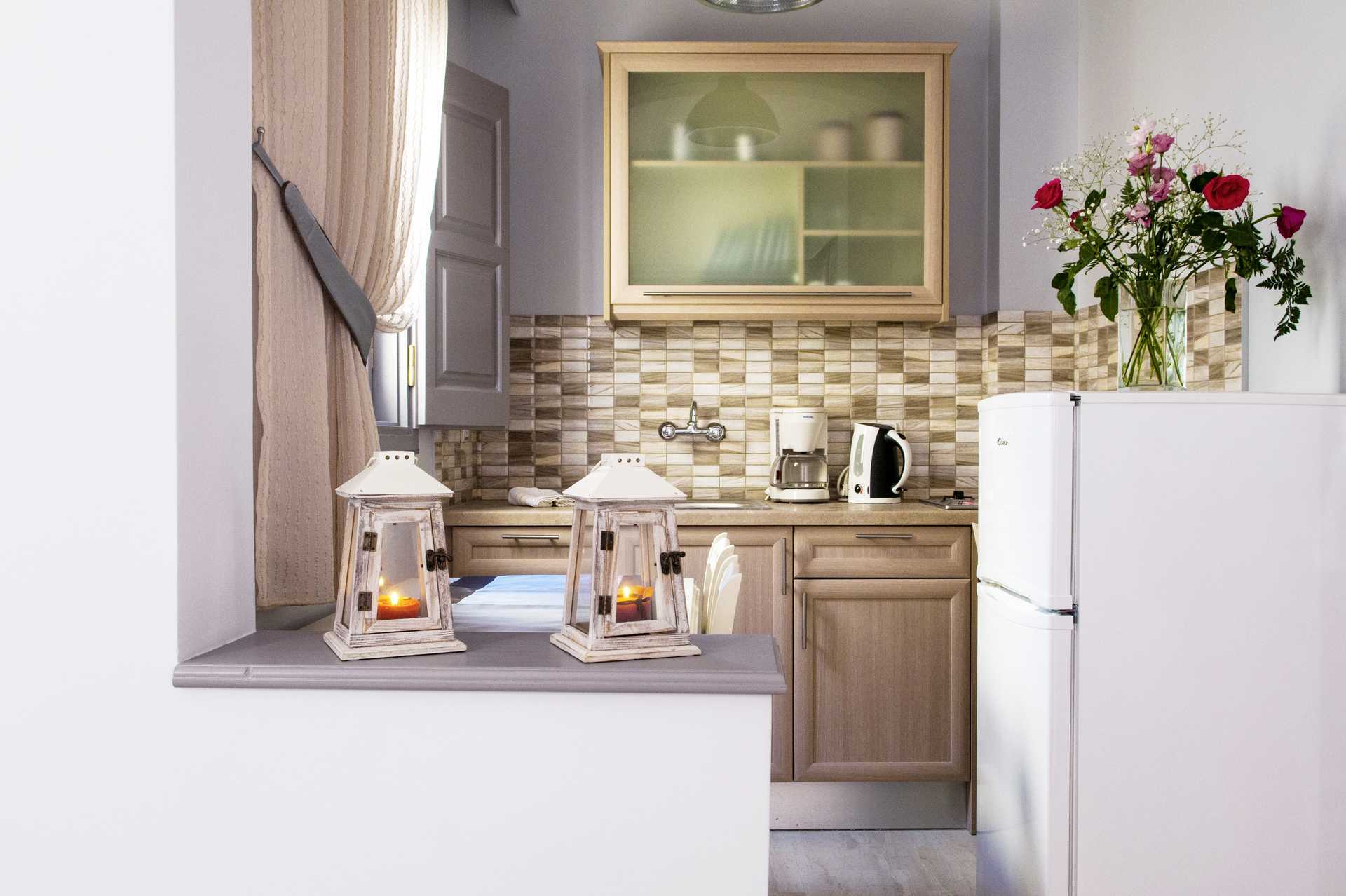 Remontoitu kaksio hotelli Polydefkisissä Kamarissa, Santorinissa, Kreikassa.