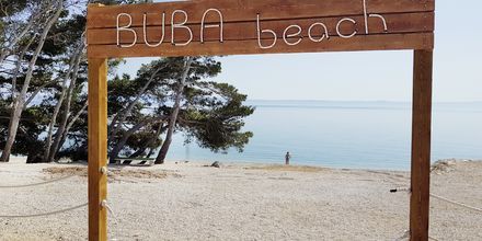 Ranta Buba Beach Barin edustalla. Makarska, Kroatia.