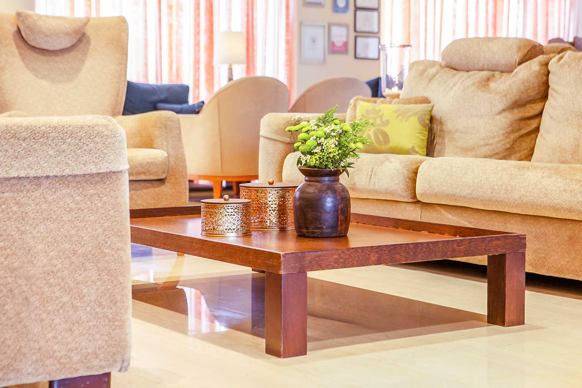 Aulabaari Santa Marina Plaza -hotellissa Kreetalla, Kreikassa.