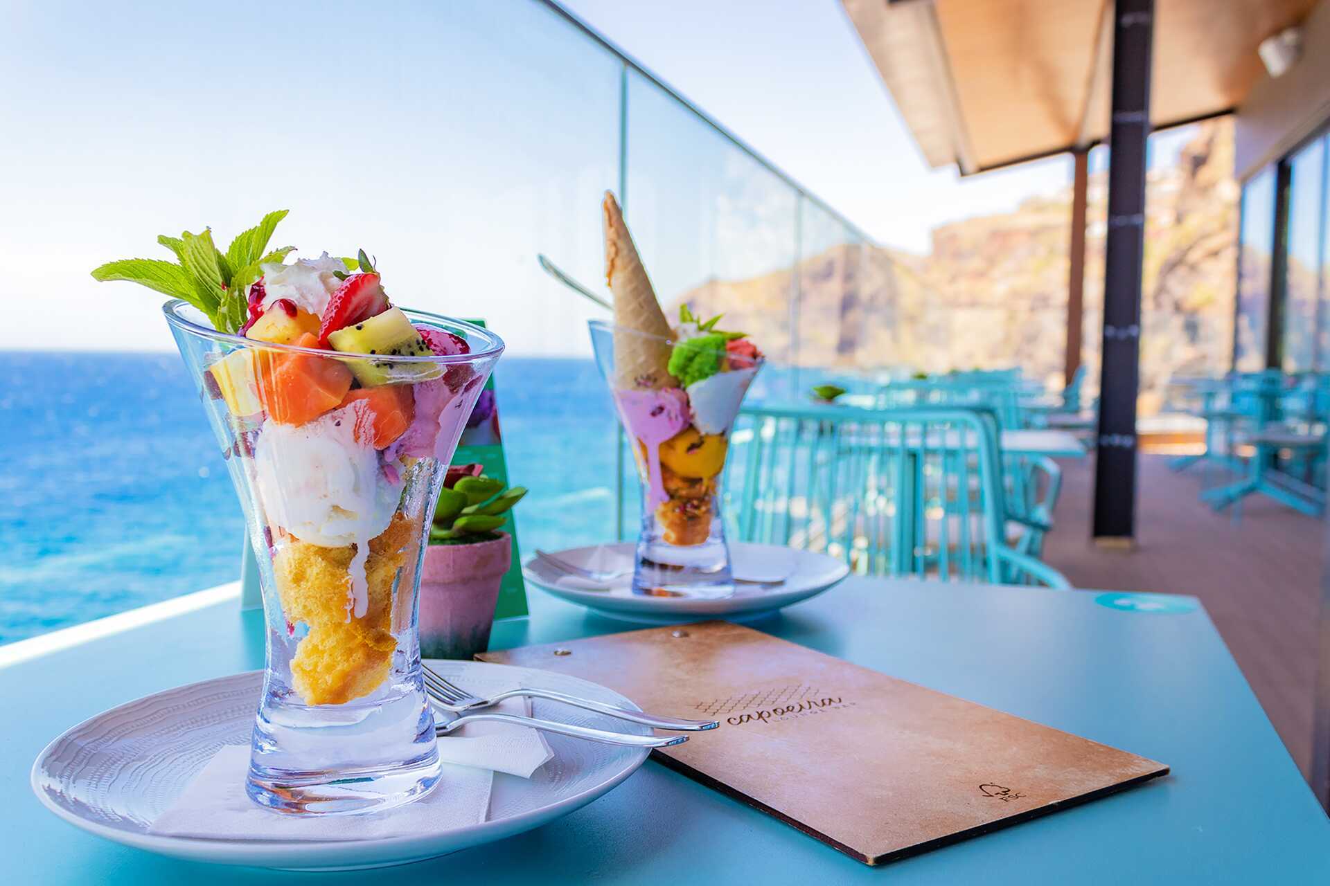 Capoeira-baari Sentido Galomar -hotellissa Madeiralla, Portugalissa.