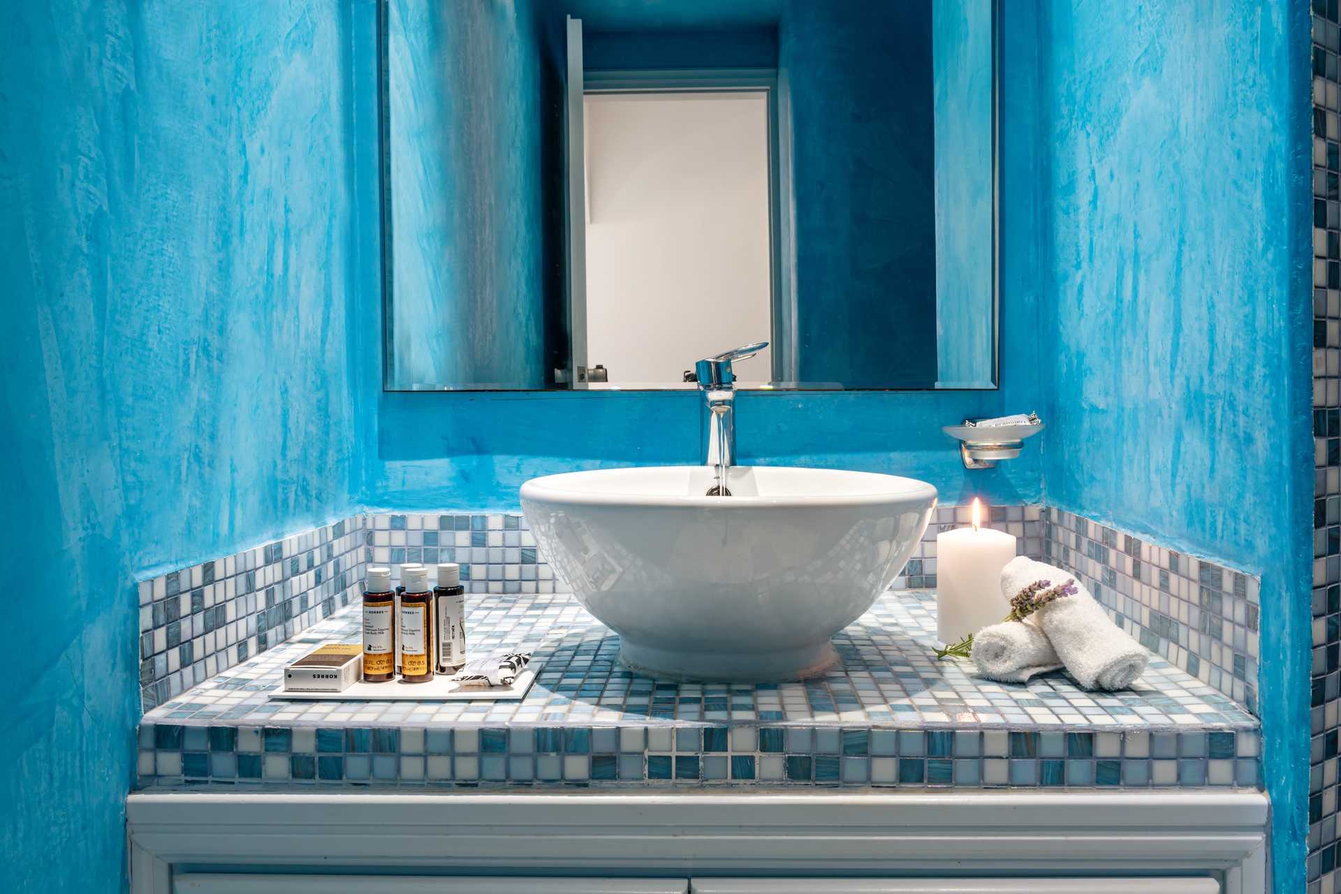 Superior-huone Santorini Kastelli Resortissa Santorinissa, Kreikassa.