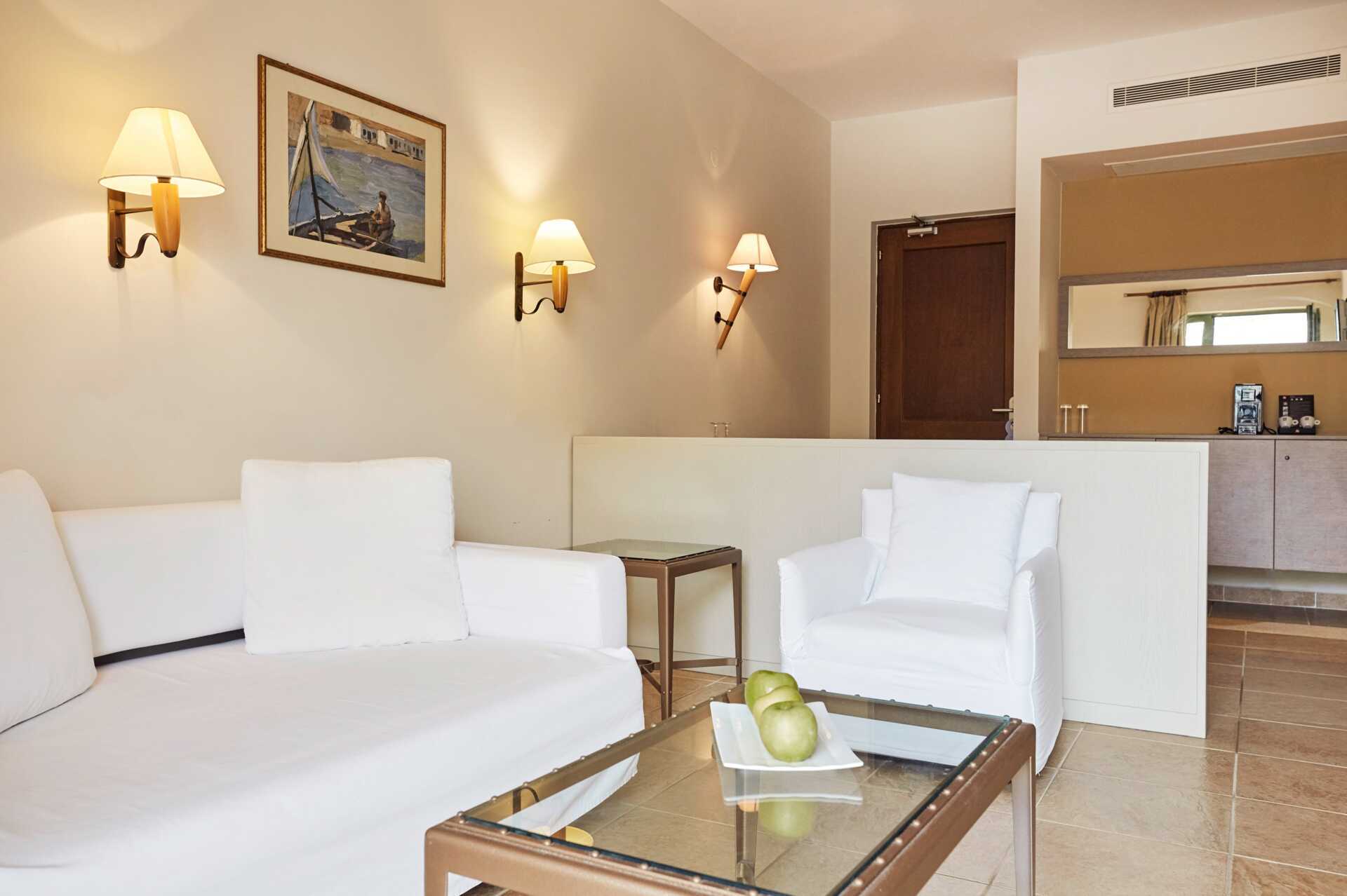 Superior-juniorsviitti Hotelli Grand Bay Beach Resortissa Kreetalla, Kreikassa.