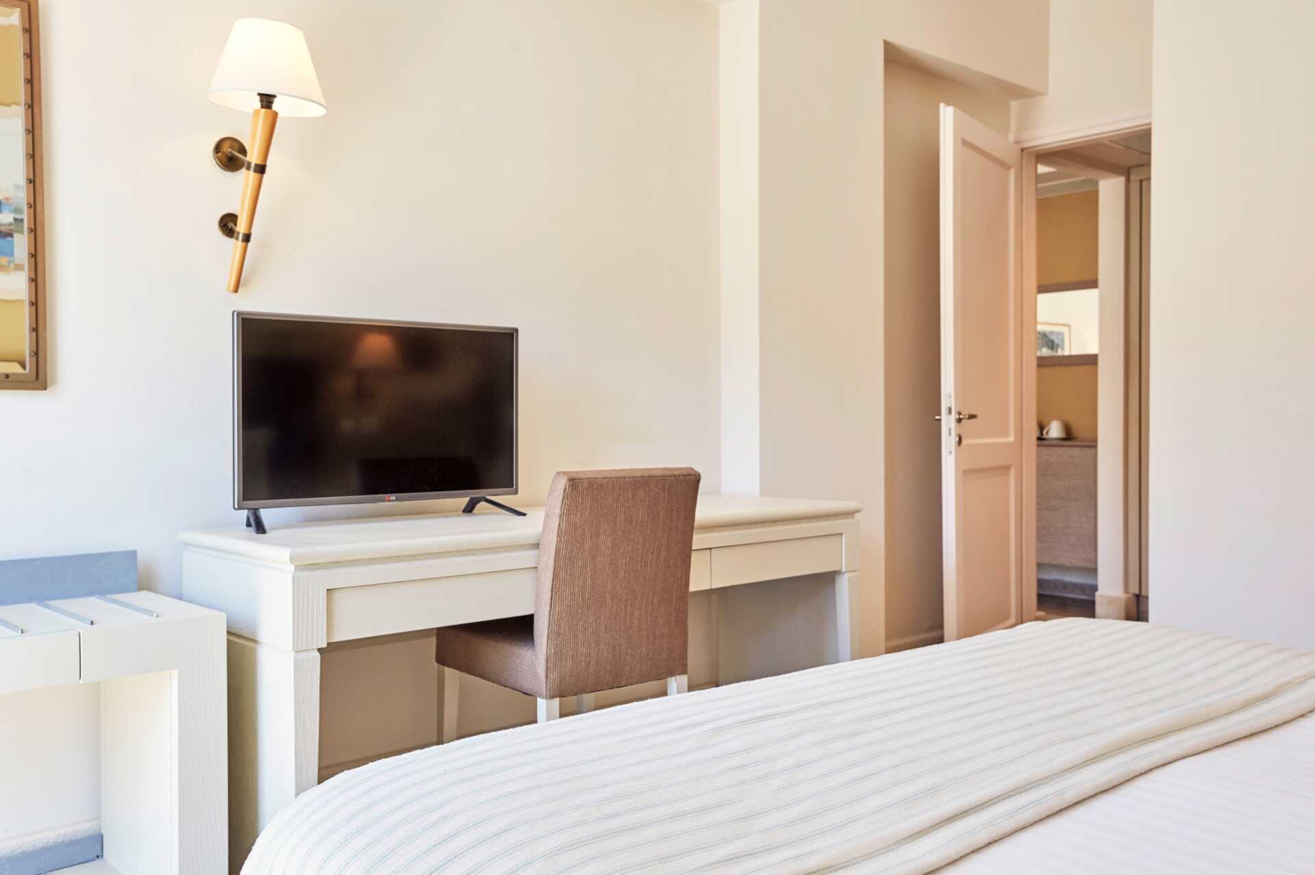 Superior-juniorsviitti Hotelli Grand Bay Beach Resortissa Kreetalla, Kreikassa.