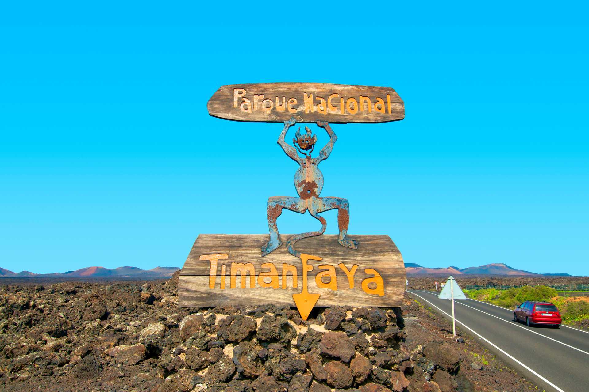 Tutustu Lanzaroteen ja aktiiviseen Timanfaya-tulivuoreen