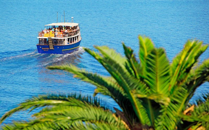 Veneretki Bračiin ja Kultaiselle sarvelle