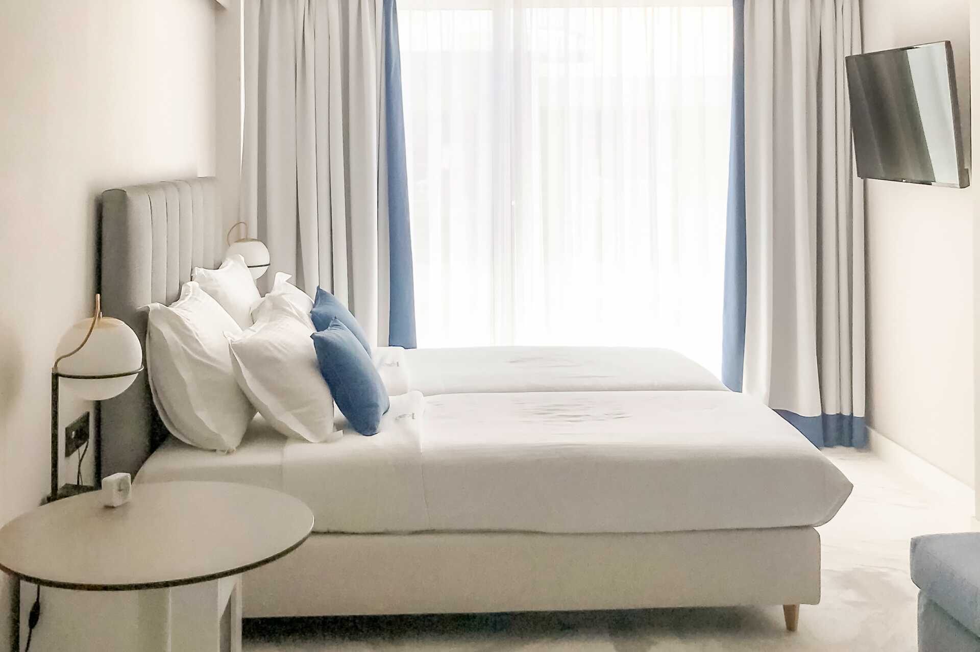 Yhden hengen huone, hotelli Aquarius, Rethymnon, Kreeta.