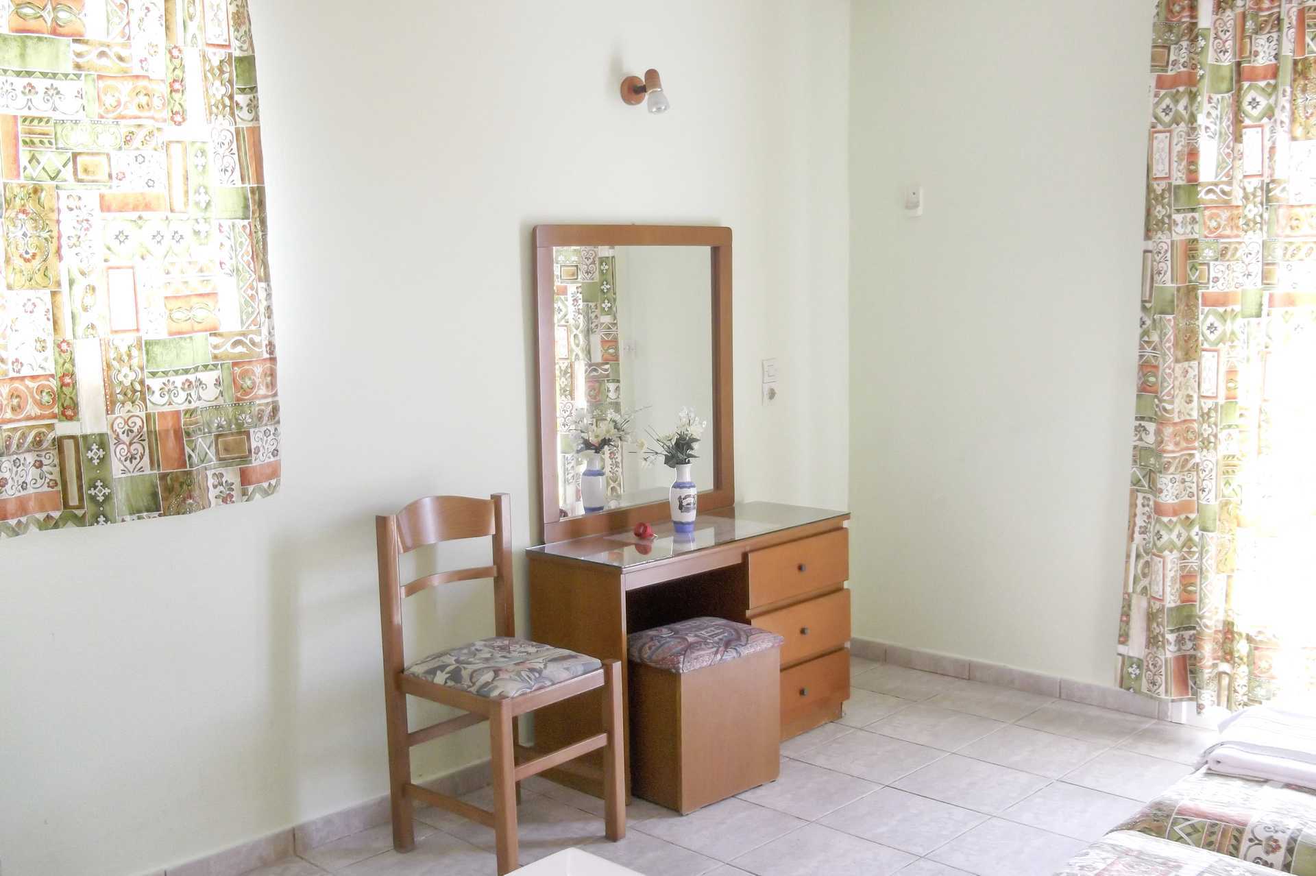 Yhden huoneen huoneisto Hotel Anastasiassa Agios Georgioksessa Korfulla.