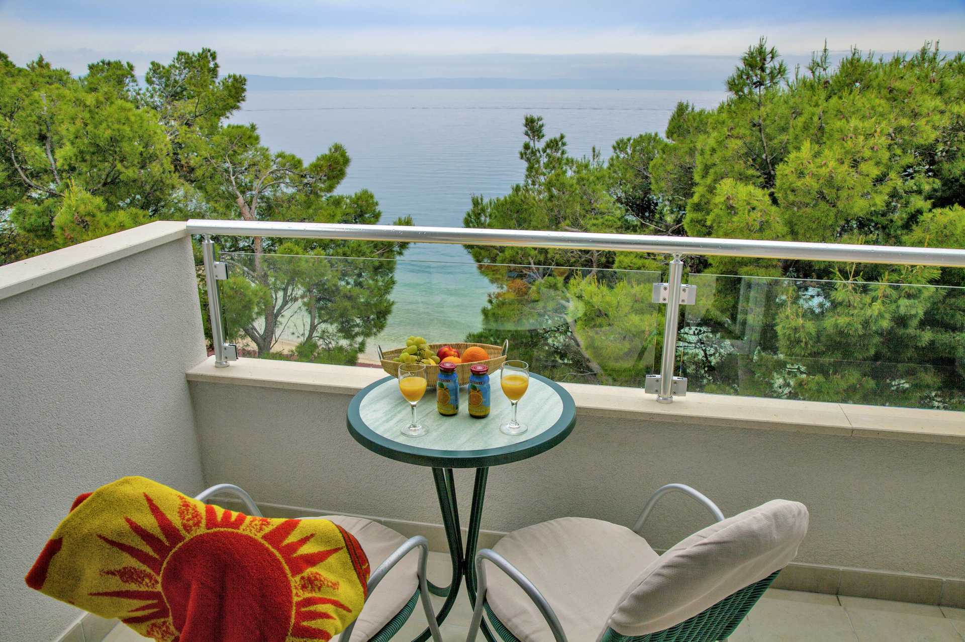 Yksiö. Hotelli Libertas, Makarska, Kroatia.