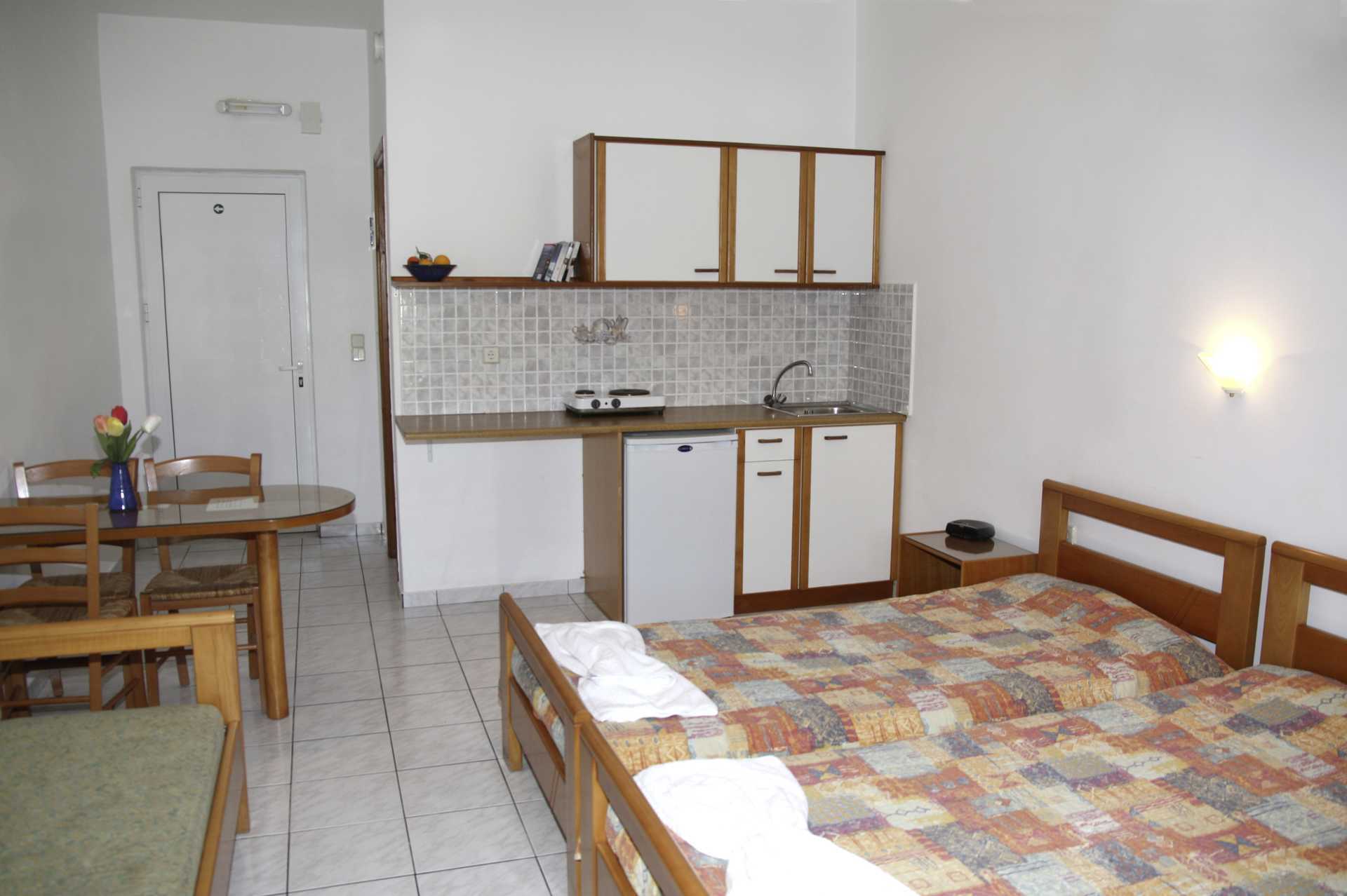 Yksiö hotelli Marakisissa Plataniaksessa Kreetalla, Kreikassa