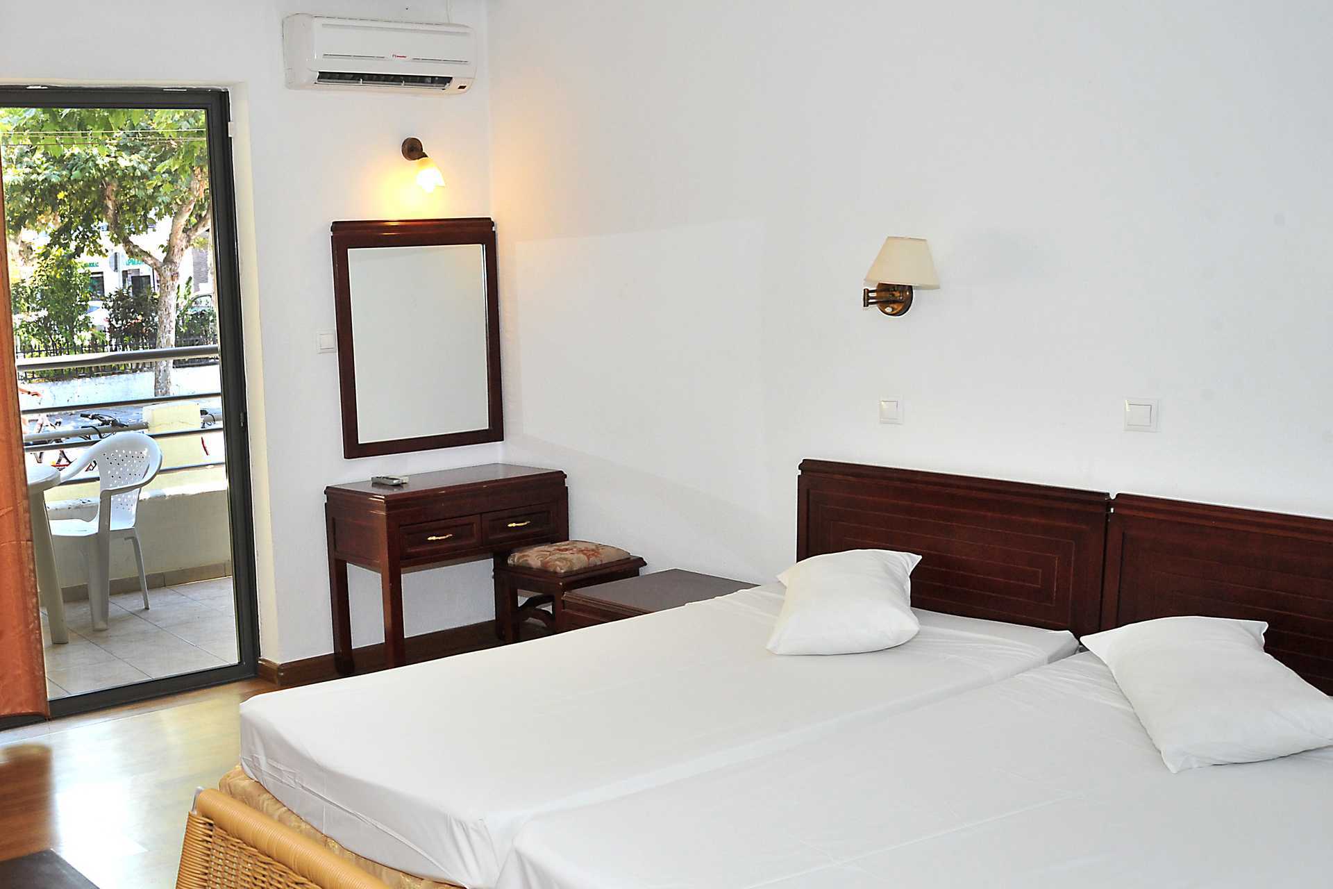 Yksiö hotelli Santa Marinassa Kosin kaupungissa Kosilla, Kreikassa.