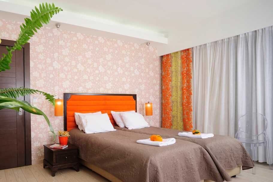 Yksiö Hotelli Steriksessä Rethymnonin kaupungissa Kreetalla, Kreikassa.