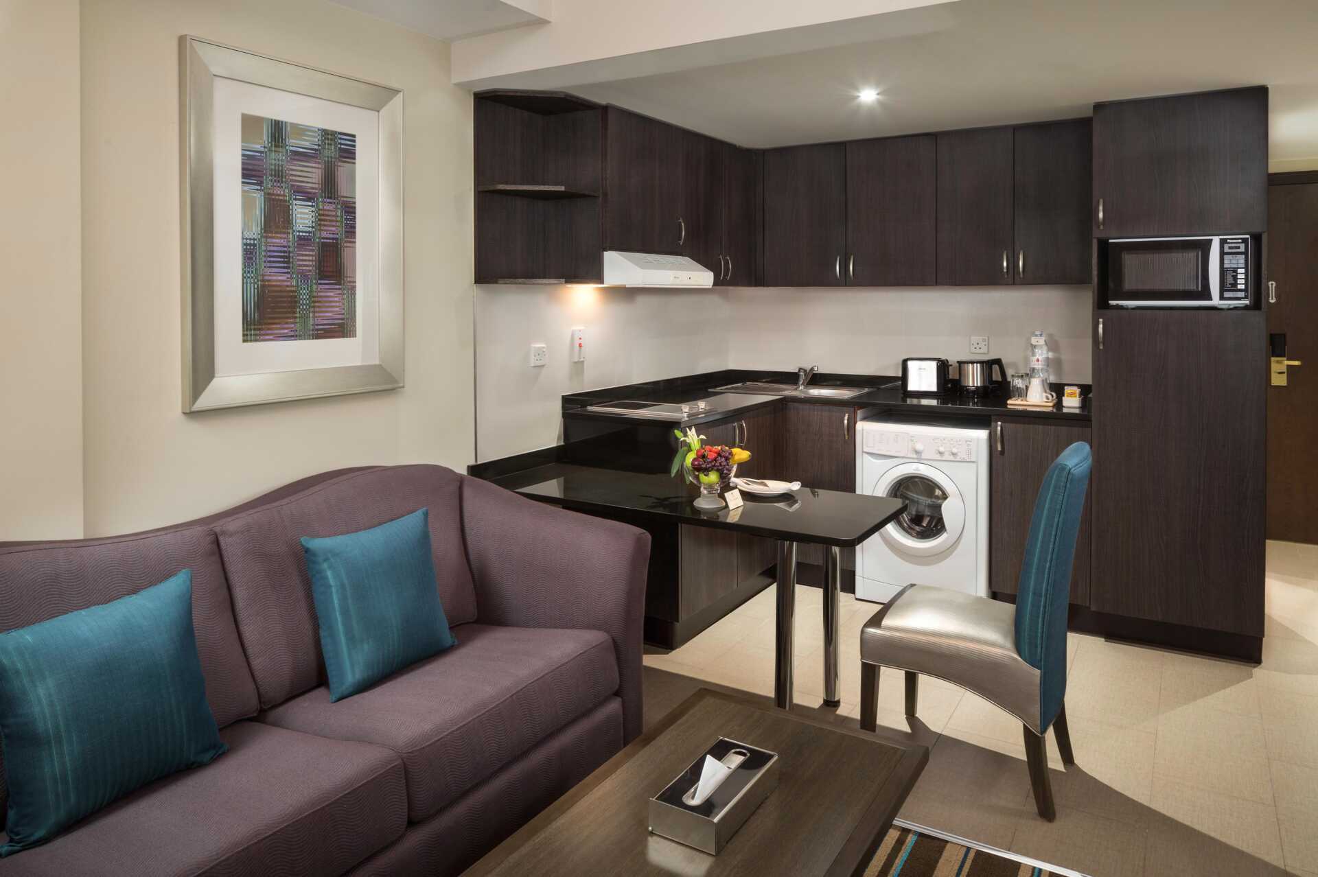 Yksiö Savoy Central -hotellissa Bur Dubaissa, Arabiemiraateissa.